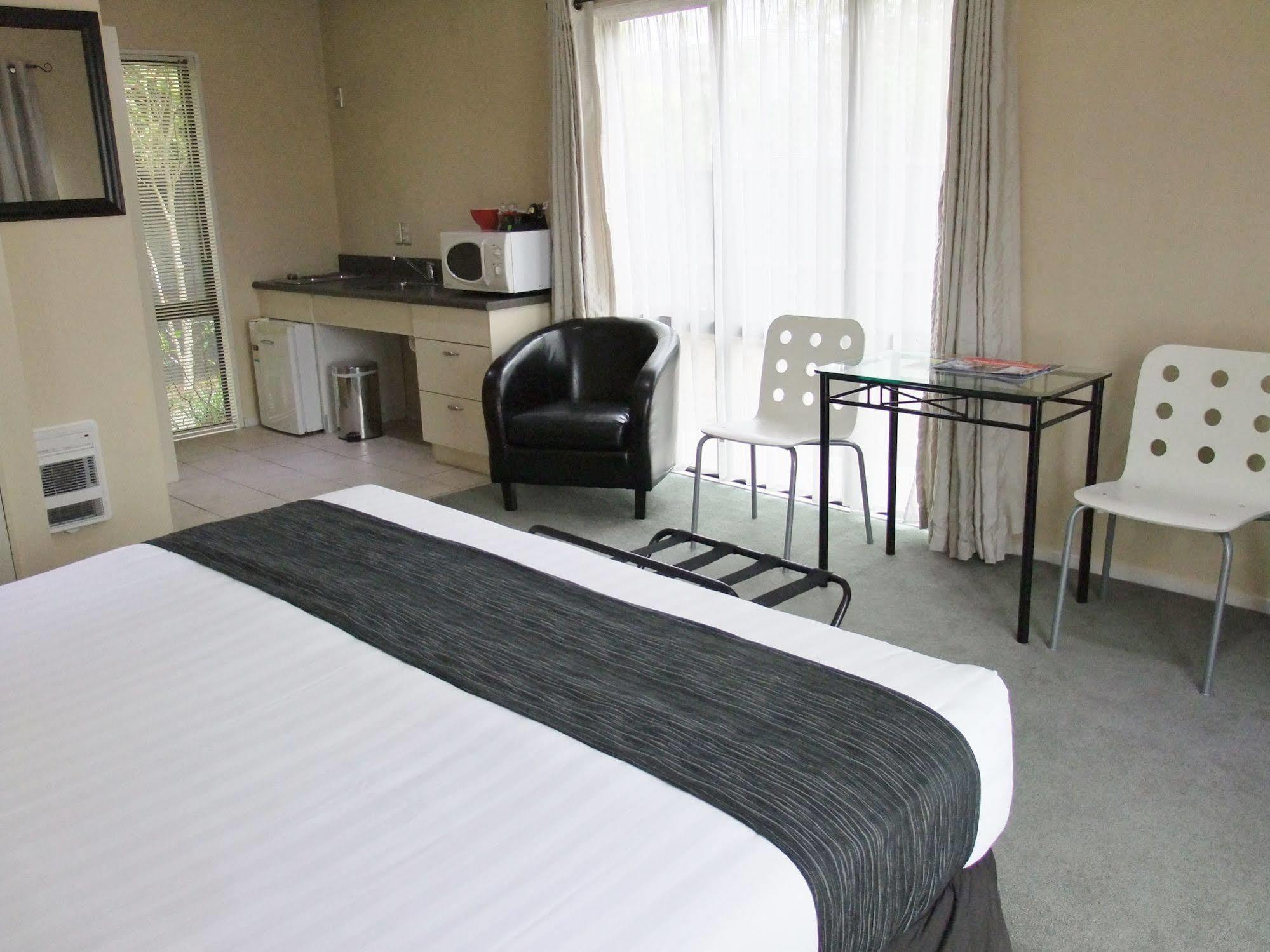 Abbella Lodge Motel Christchurch Extérieur photo